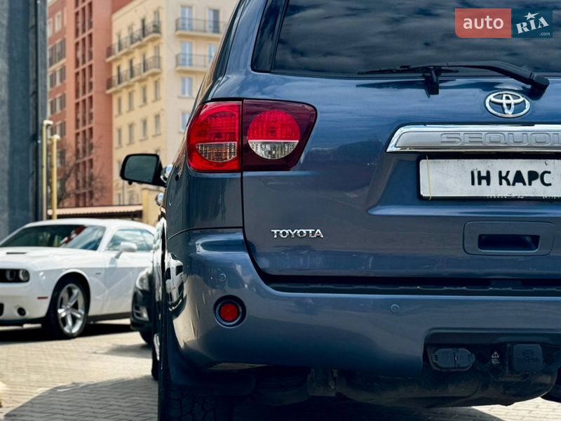 Внедорожник / Кроссовер Toyota Sequoia 2017 в Одессе фото 18 Внедорожник / Кроссовер Toyota Sequoia 2017 в Одессе