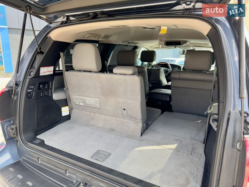 Внедорожник / Кроссовер Toyota Sequoia 2017 в Одессе фото 52 Внедорожник / Кроссовер Toyota Sequoia 2017 в Одессе