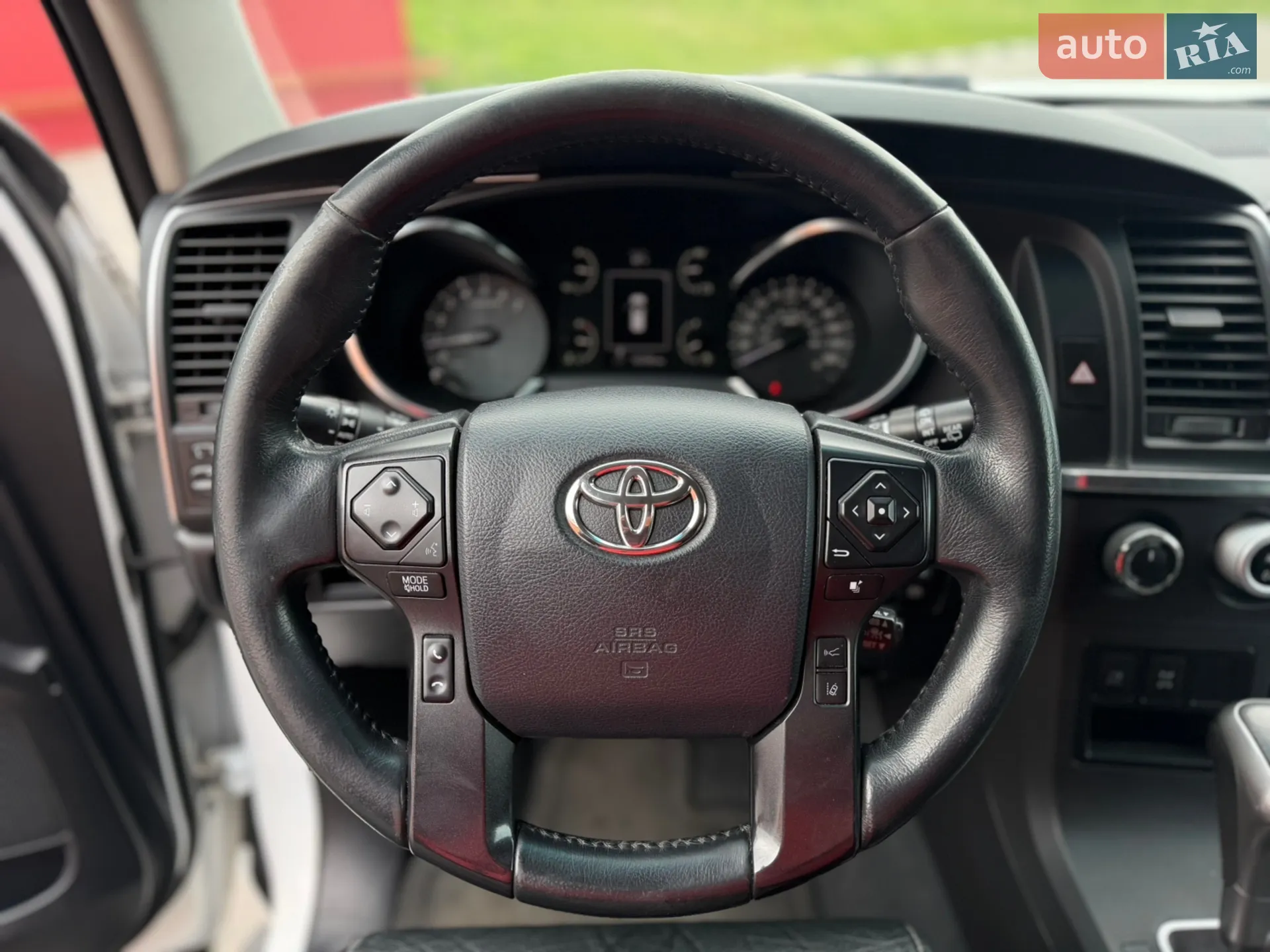 2018 Toyota Sequoia - мініатюра 15