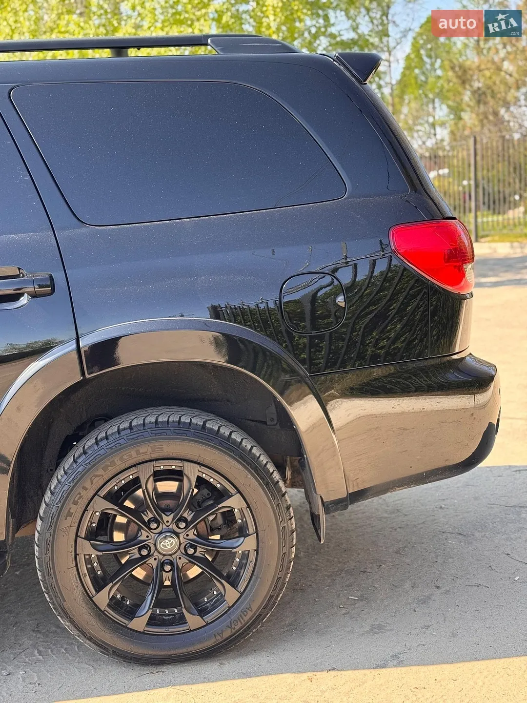 2010 Toyota Sequoia - мініатюра 6