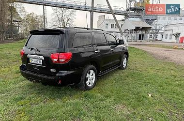 Позашляховик / Кросовер Toyota Sequoia 2008 в Путивлі