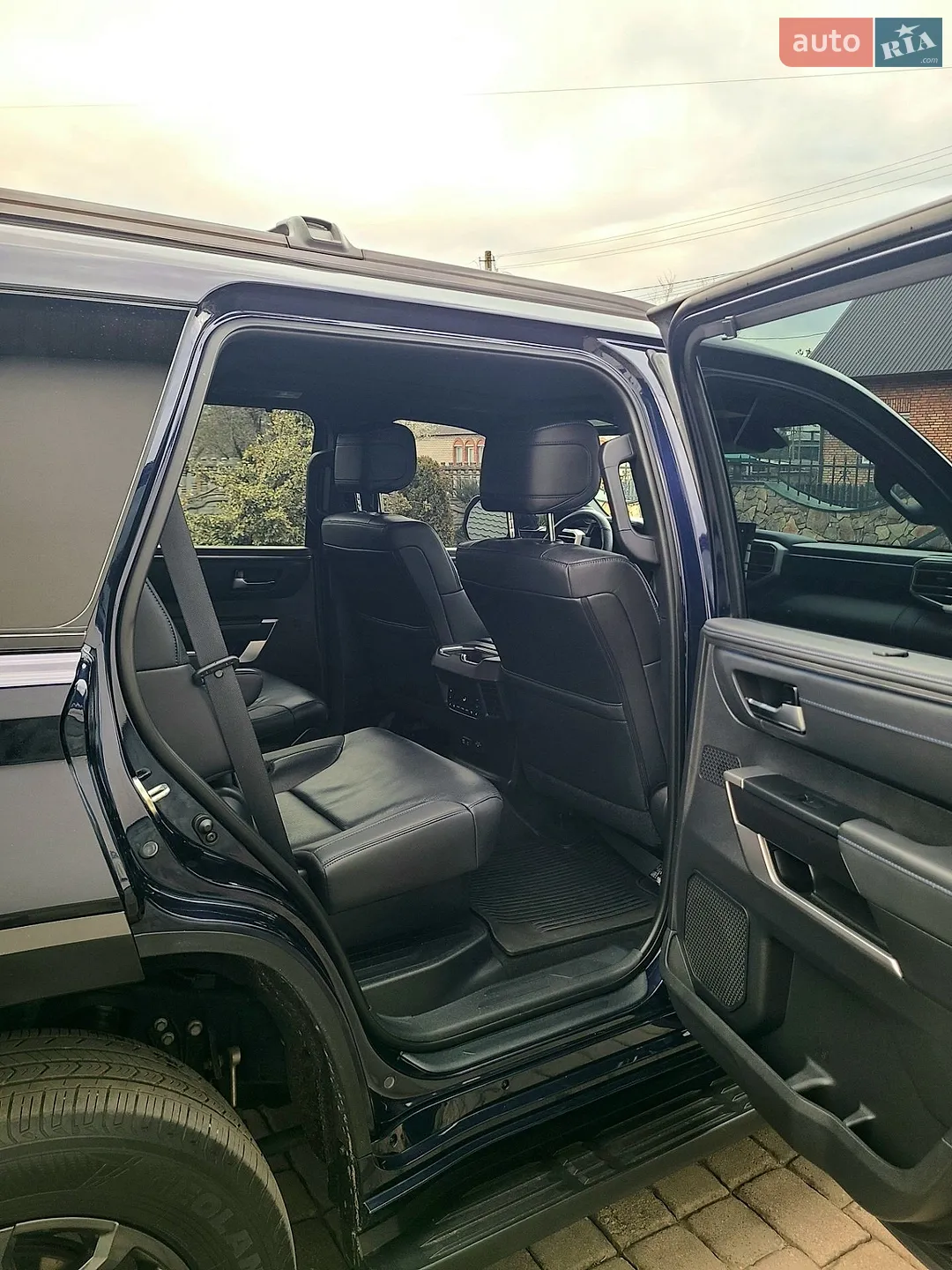 2023 Toyota Sequoia - мініатюра 22
