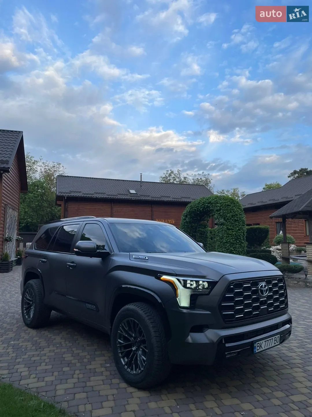 2022 Toyota Sequoia - мініатюра 15