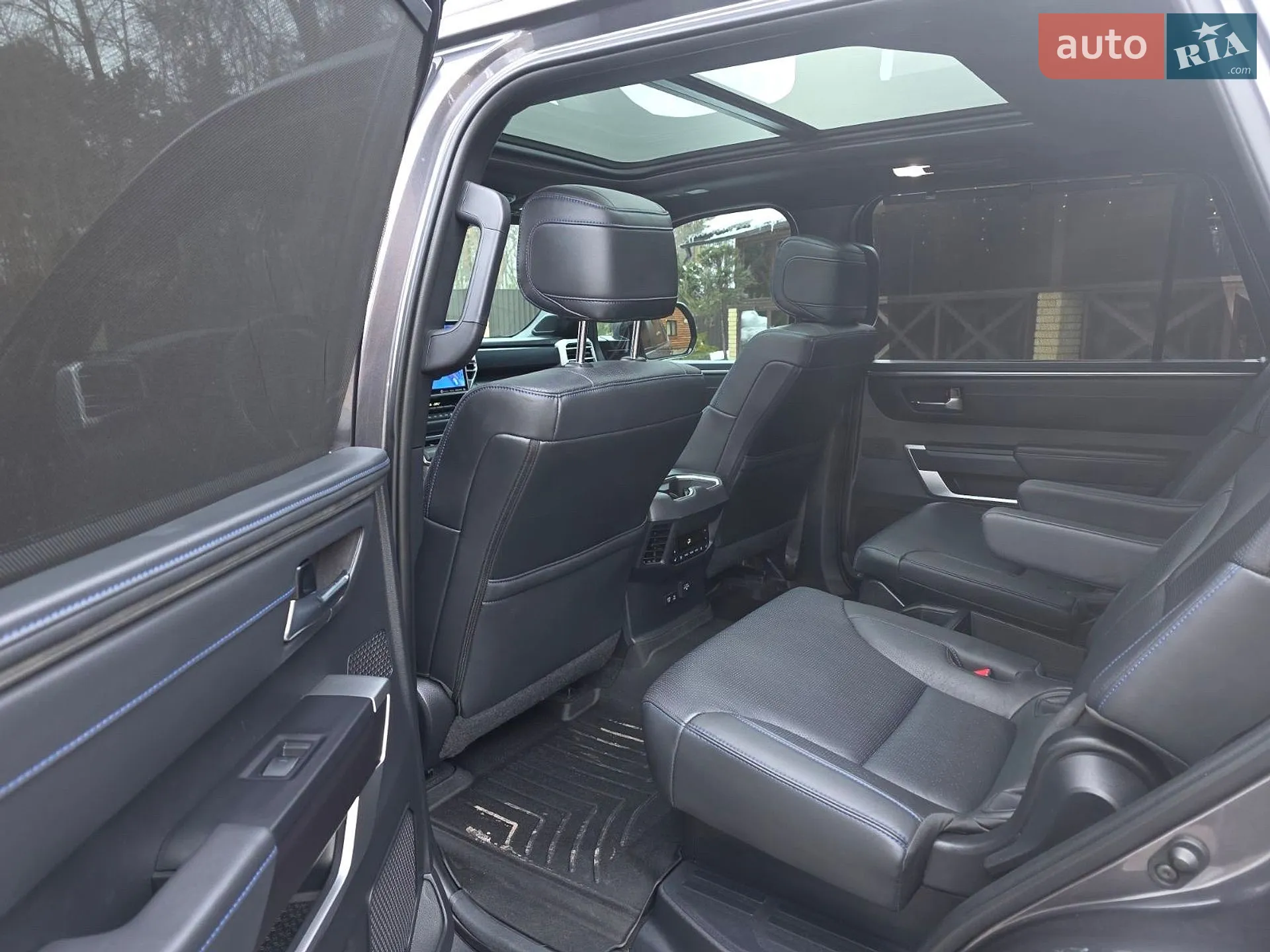 2022 Toyota Sequoia - мініатюра 29