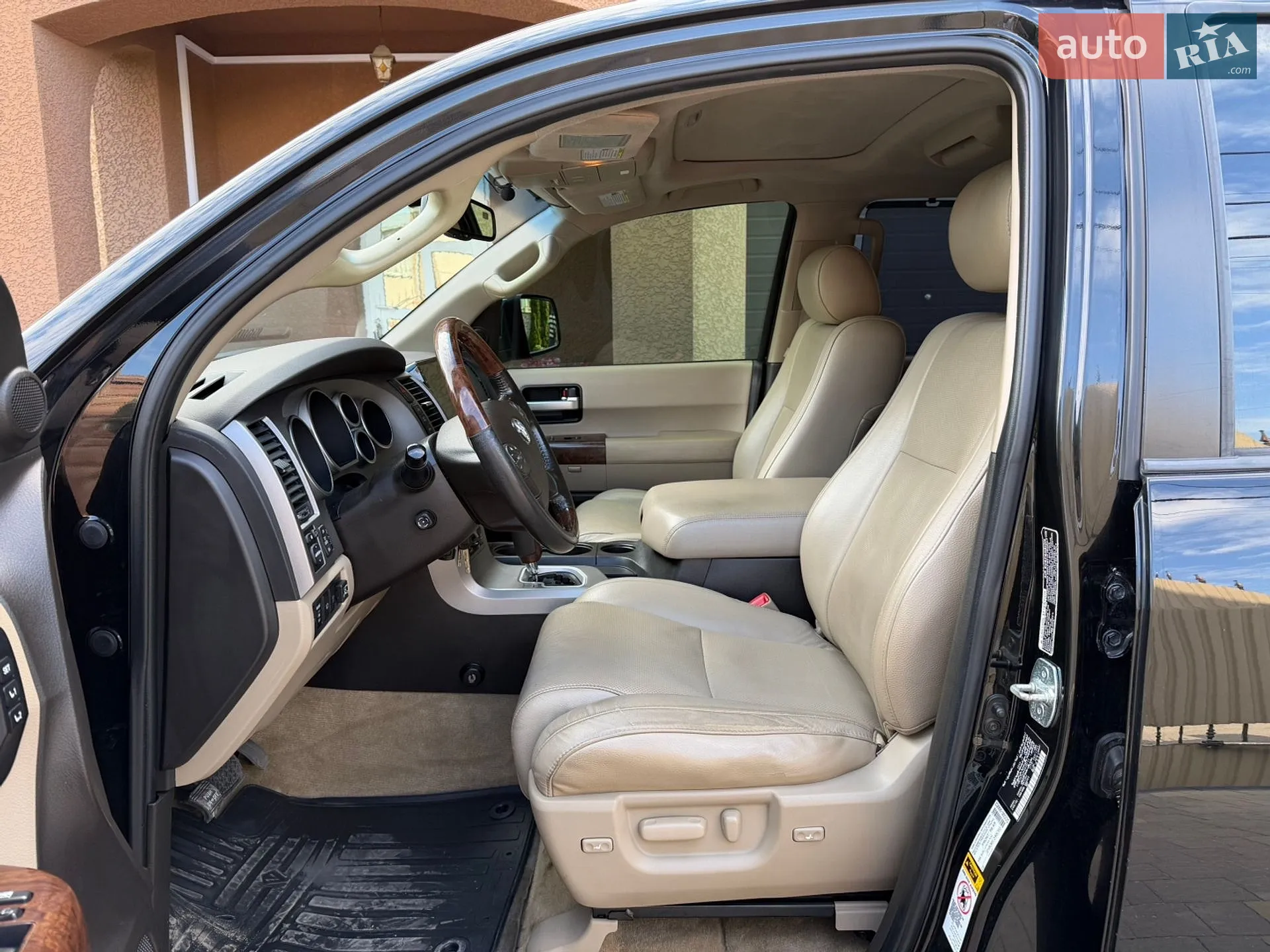 2010 Toyota Sequoia - мініатюра 26