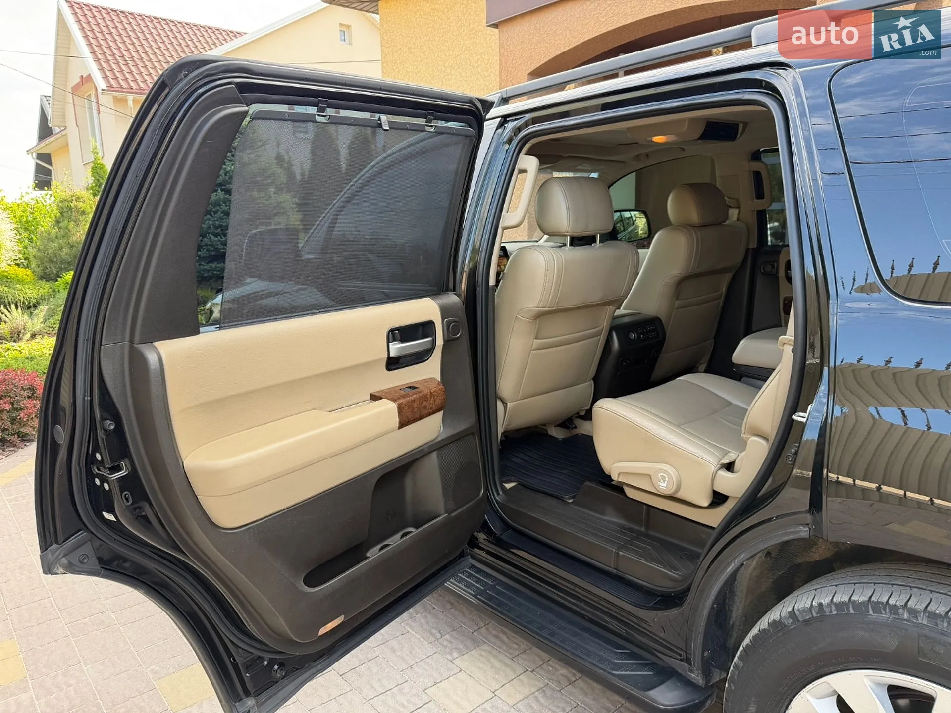 2010 Toyota Sequoia - мініатюра 48