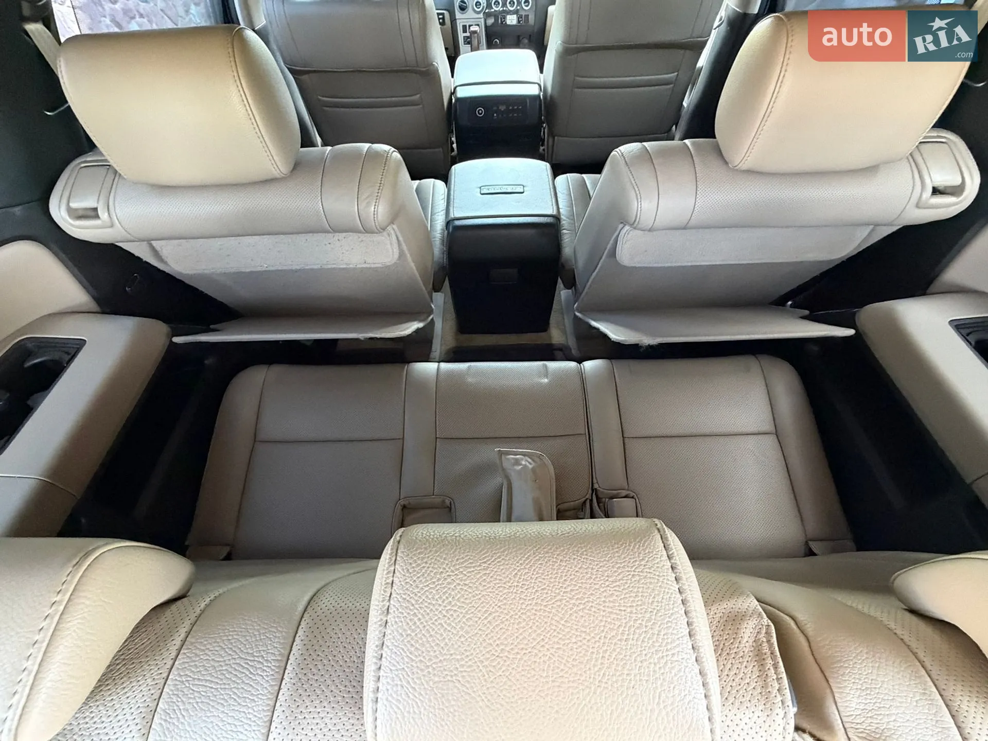 2010 Toyota Sequoia - мініатюра 69