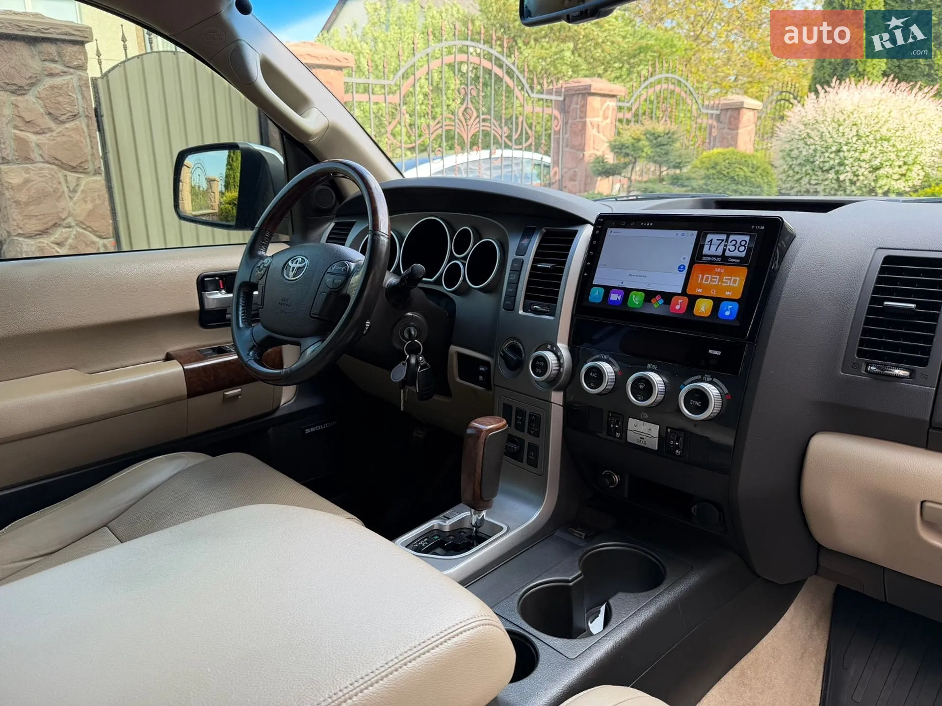 2010 Toyota Sequoia - мініатюра 86