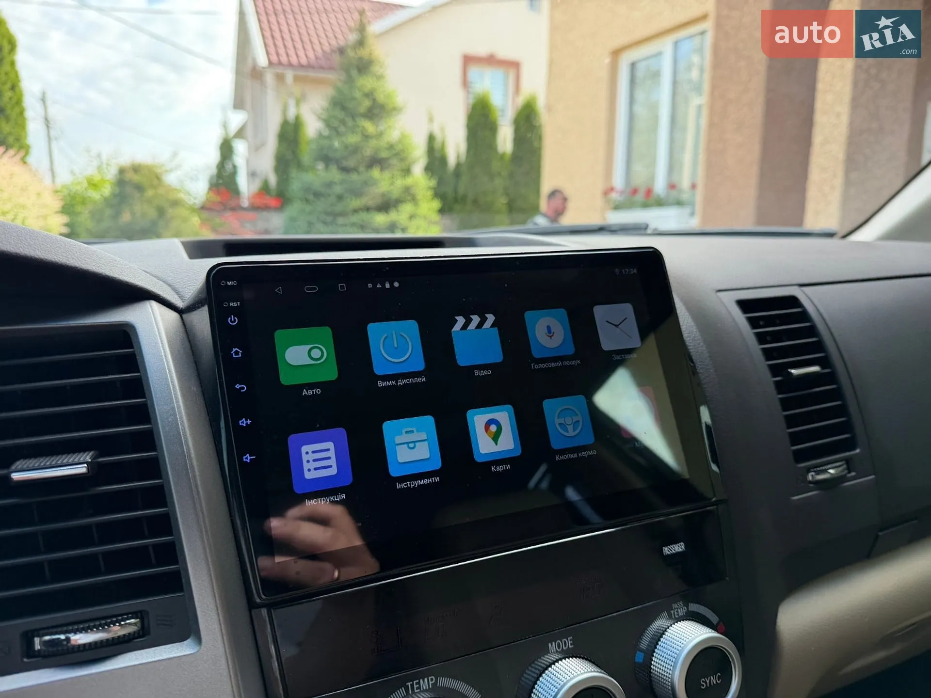 2010 Toyota Sequoia - мініатюра 88