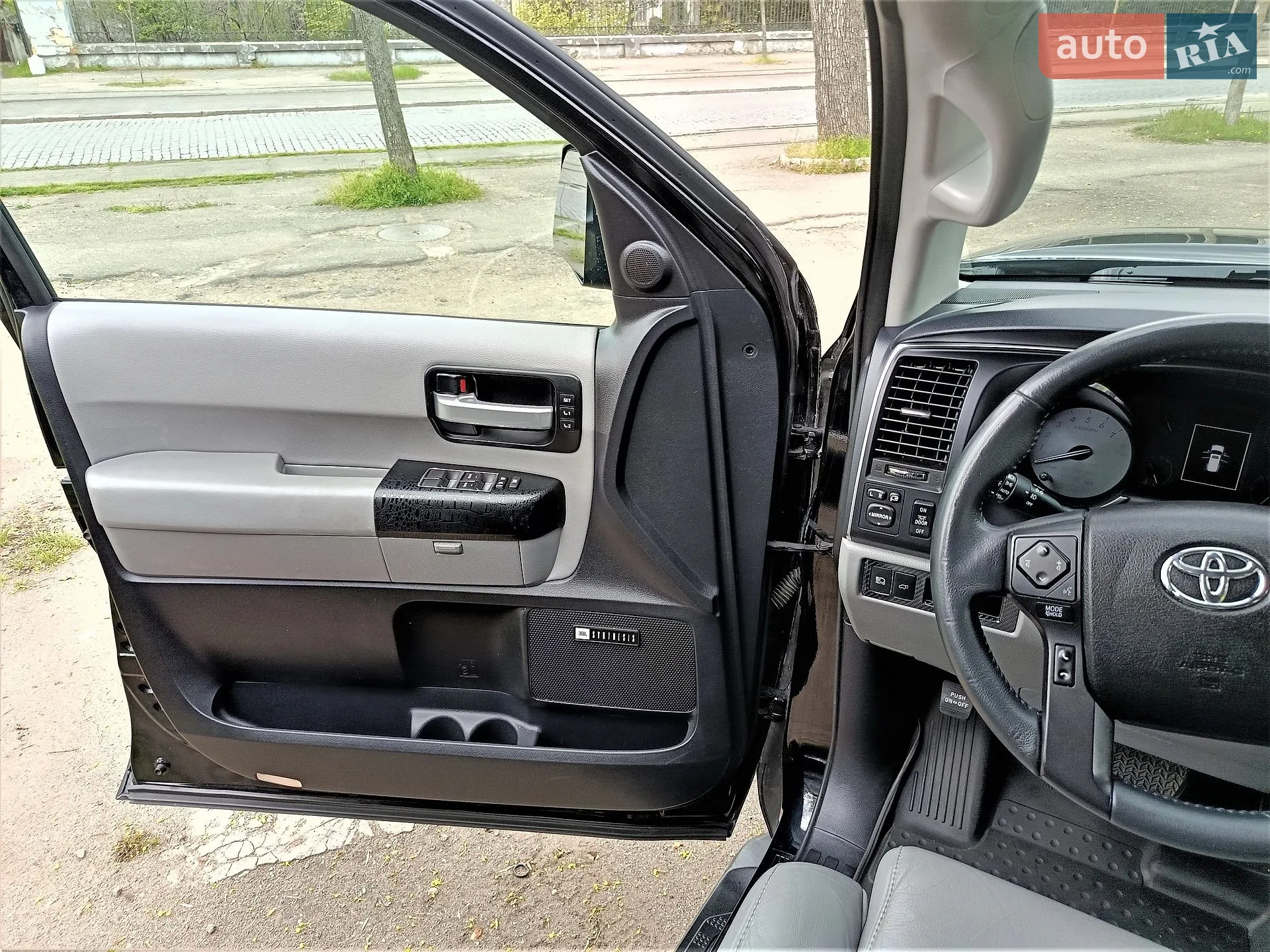 2018 Toyota Sequoia - мініатюра 38
