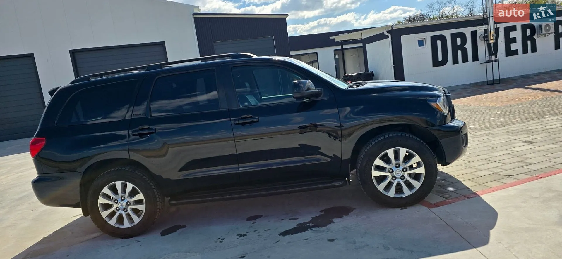 2013 Toyota Sequoia - мініатюра 2
