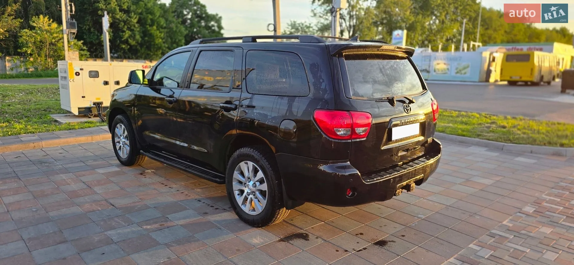 2013 Toyota Sequoia - мініатюра 15