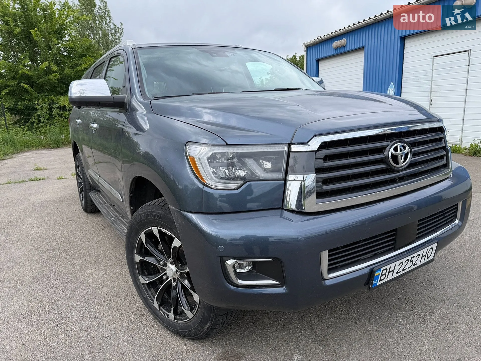 2017 Toyota Sequoia - мініатюра 2