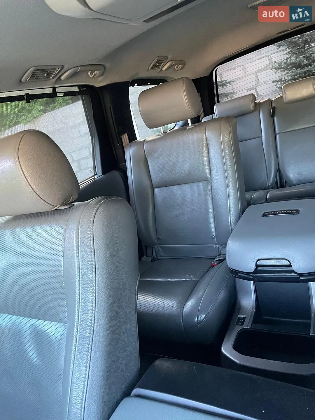 2010 Toyota Sequoia - мініатюра 13