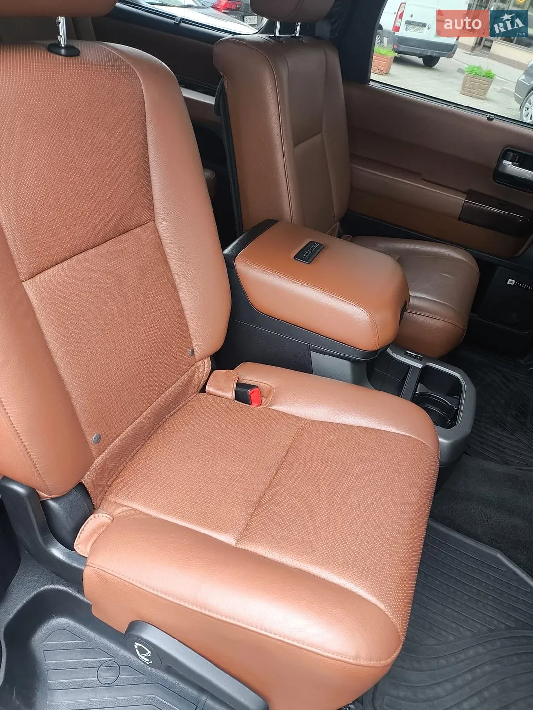 2015 Toyota Sequoia - мініатюра 14