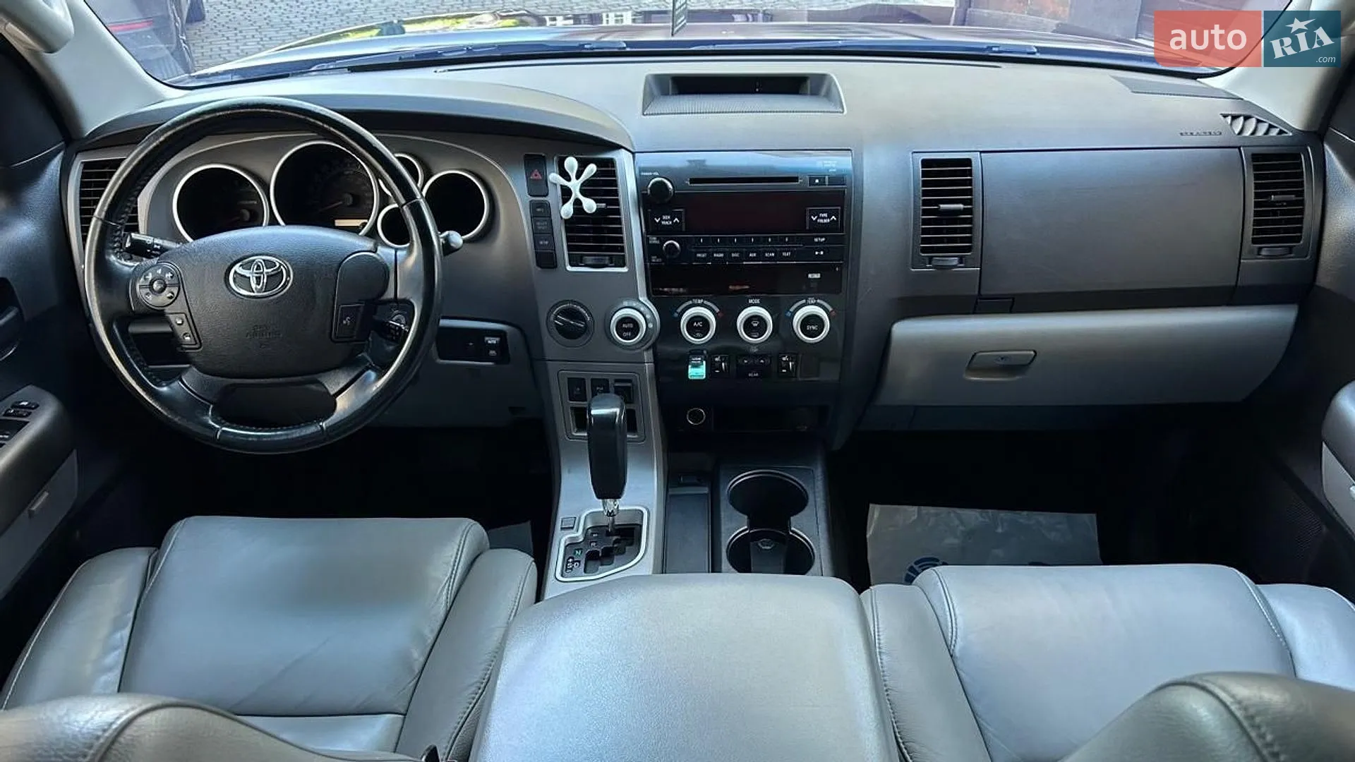 2012 Toyota Sequoia - мініатюра 36