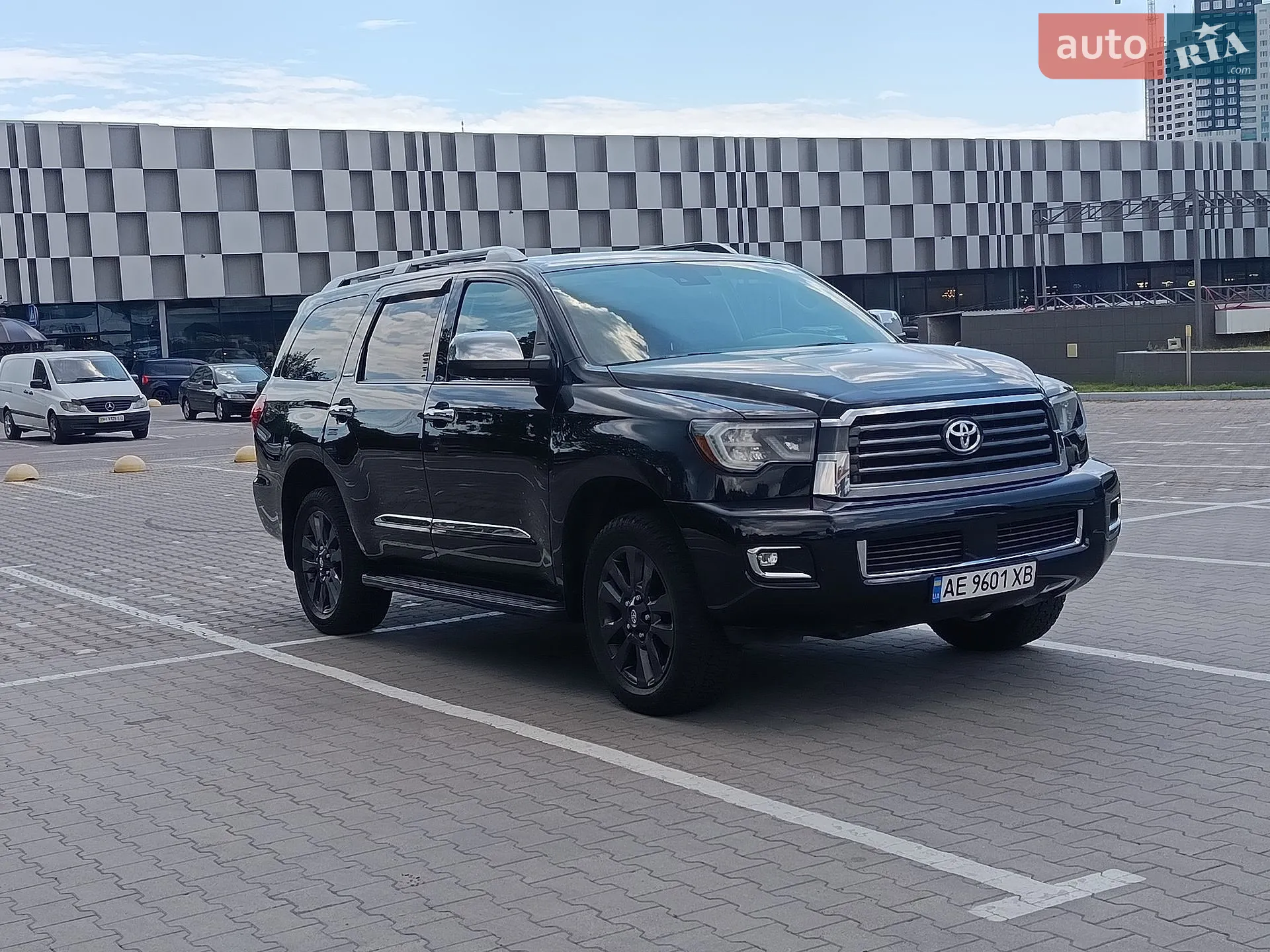 2018 Toyota Sequoia - мініатюра 11