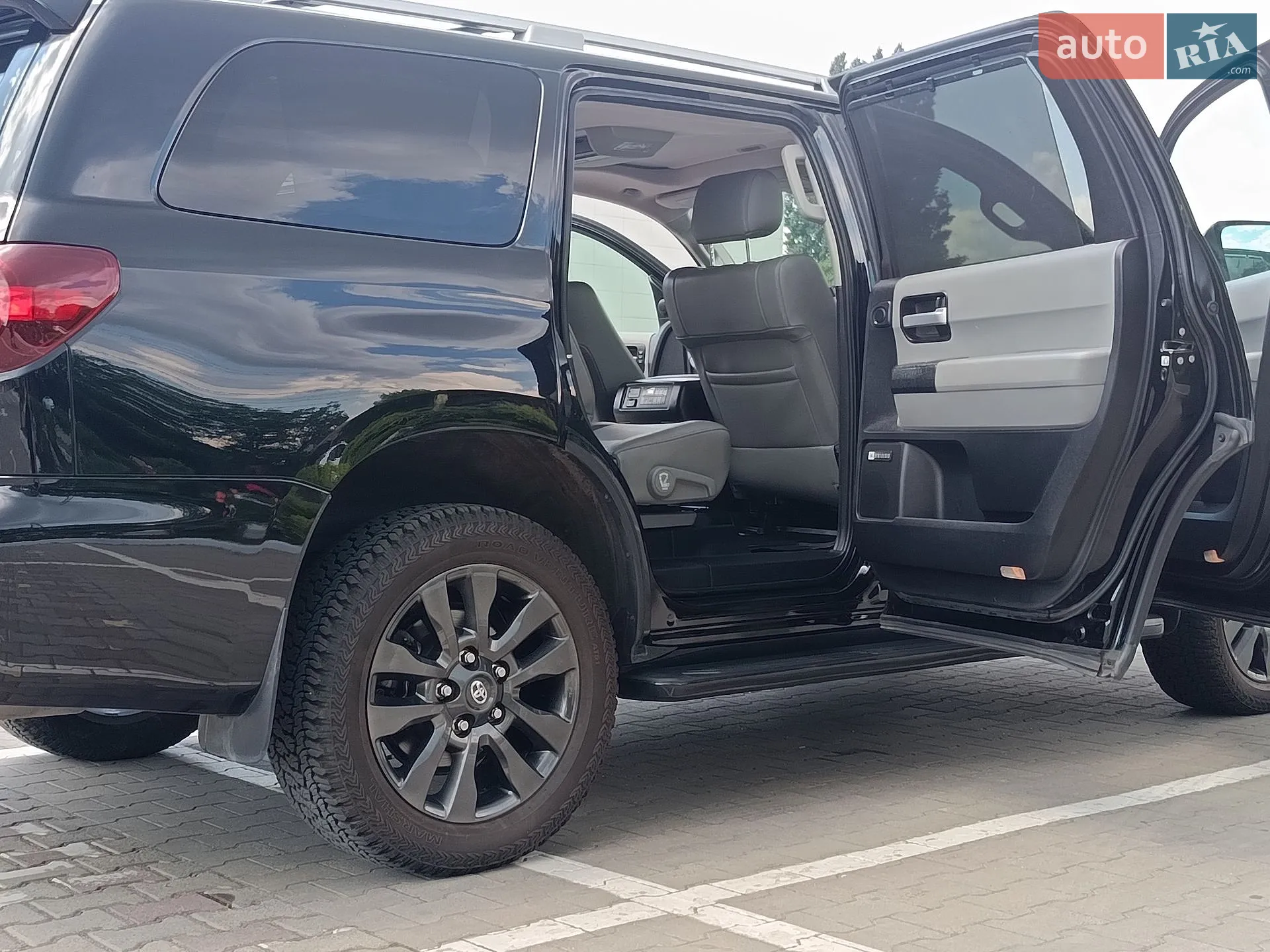 2018 Toyota Sequoia - мініатюра 38