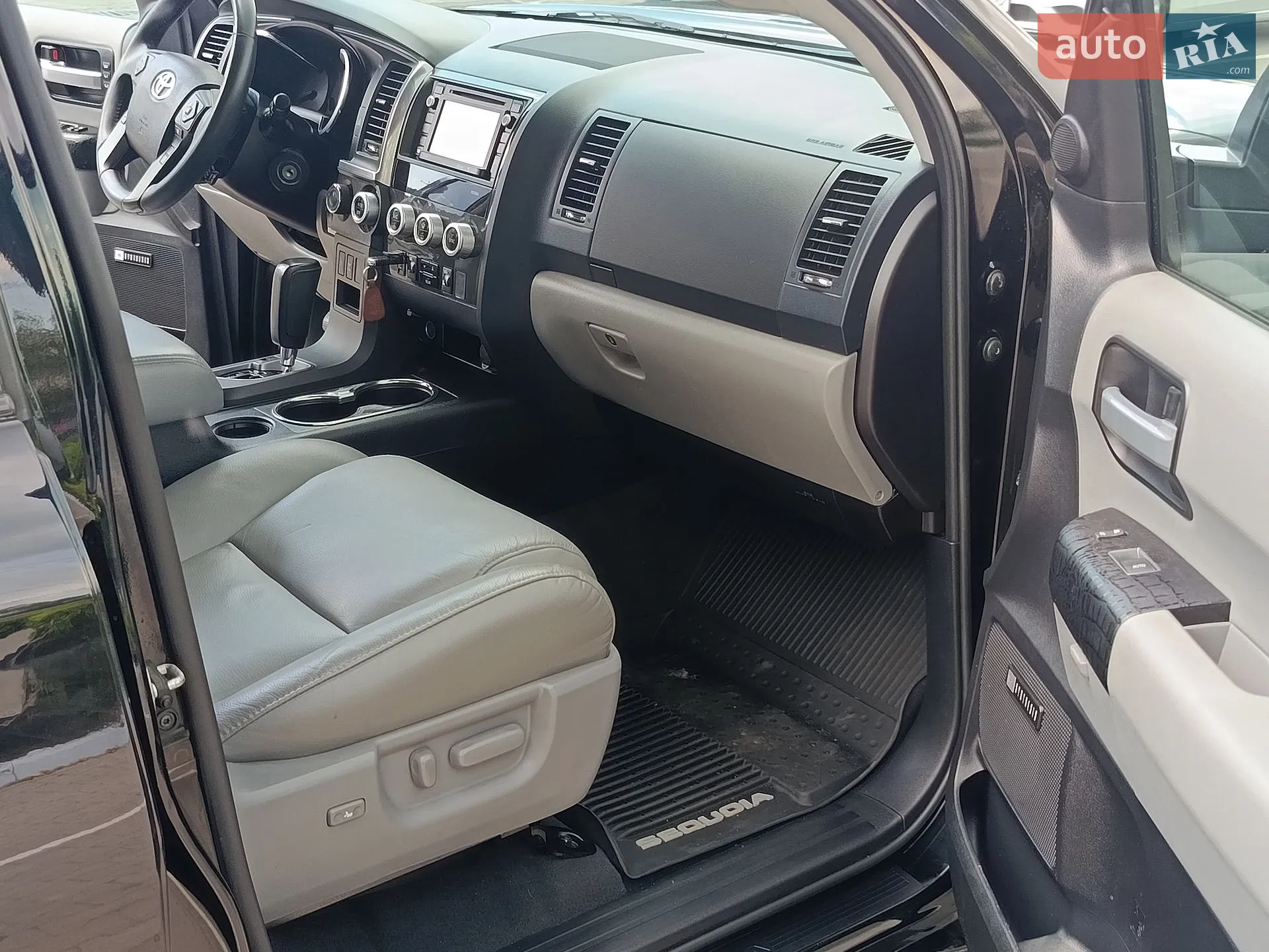 2018 Toyota Sequoia - мініатюра 39