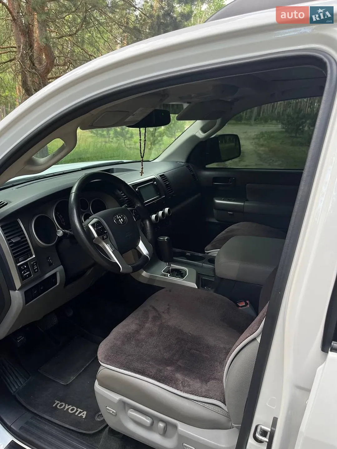 2013 Toyota Sequoia - мініатюра 11