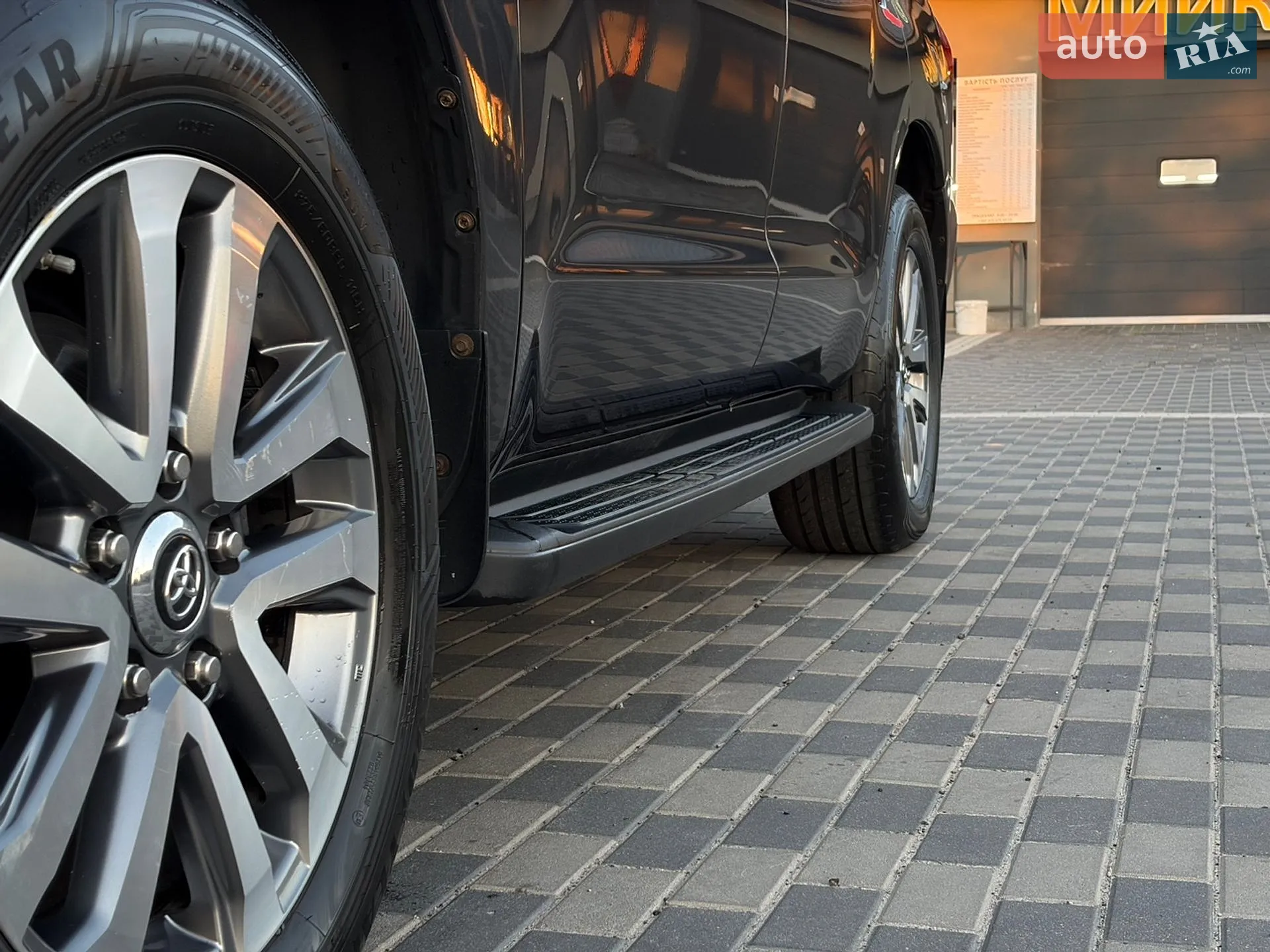 2019 Toyota Sequoia - мініатюра 21