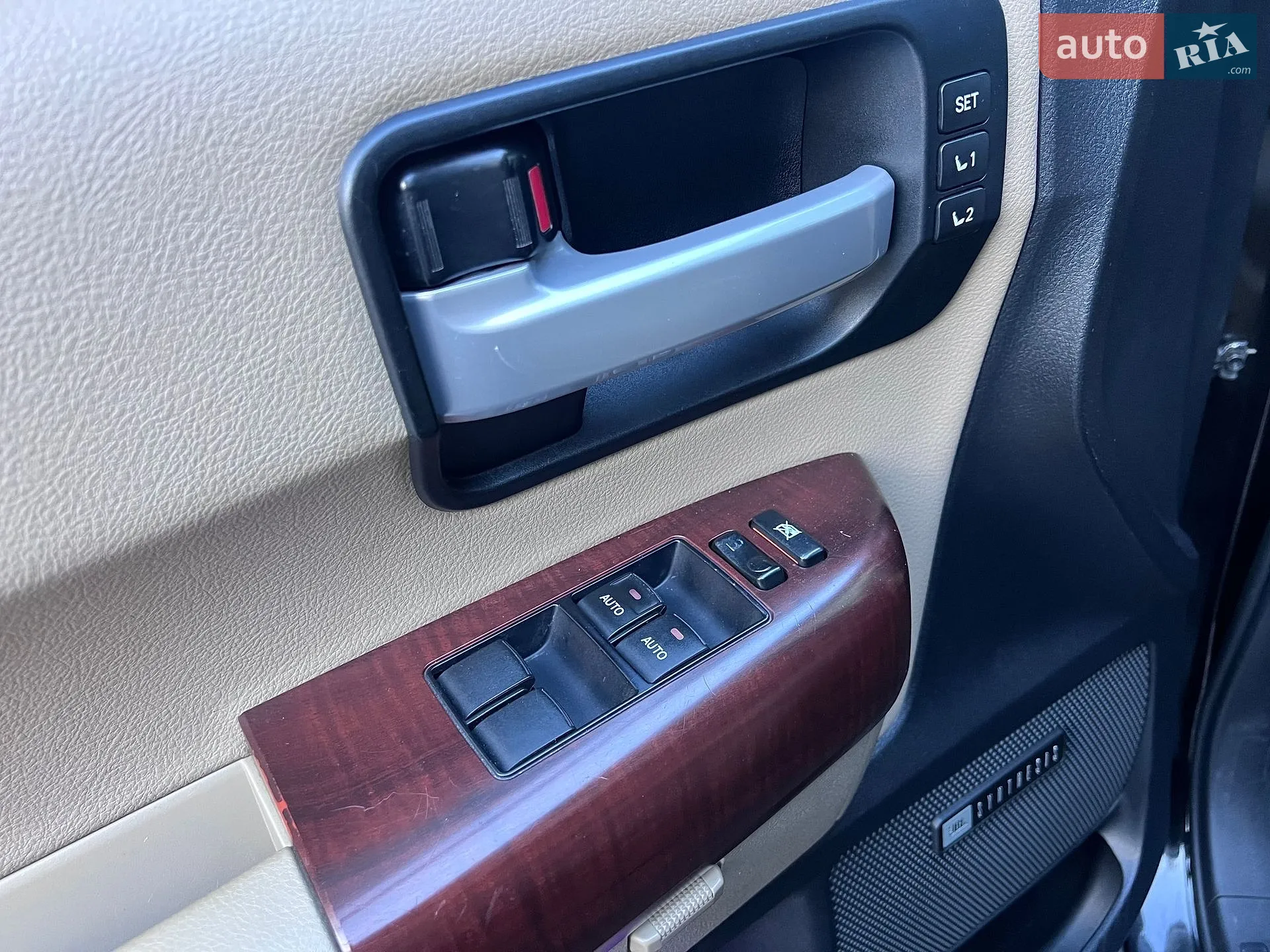 2012 Toyota Sequoia - мініатюра 4