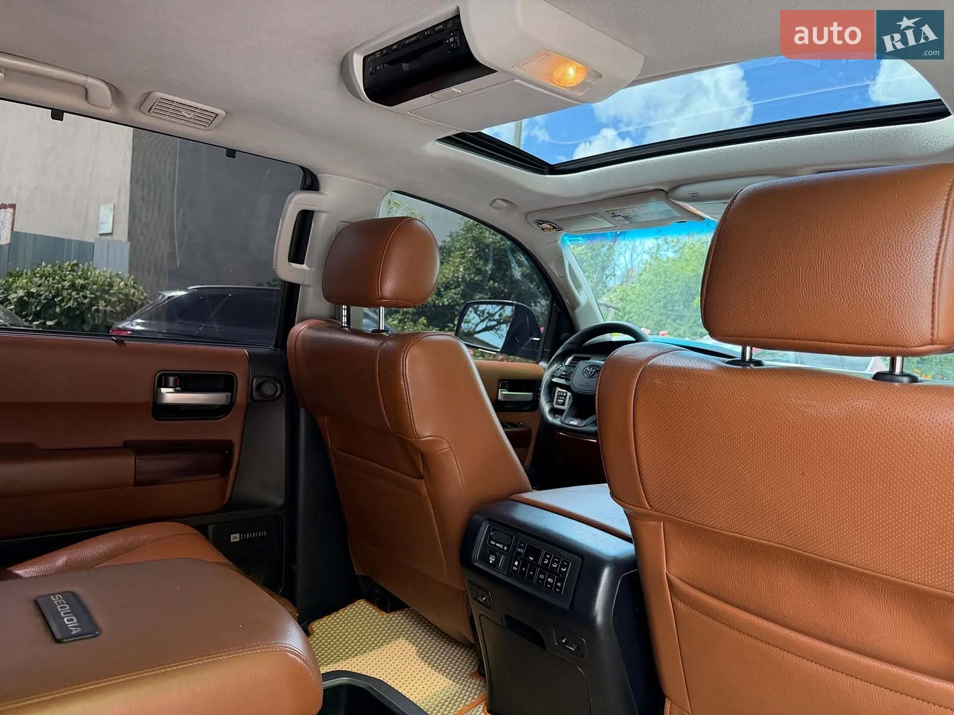 2012 Toyota Sequoia - мініатюра 29