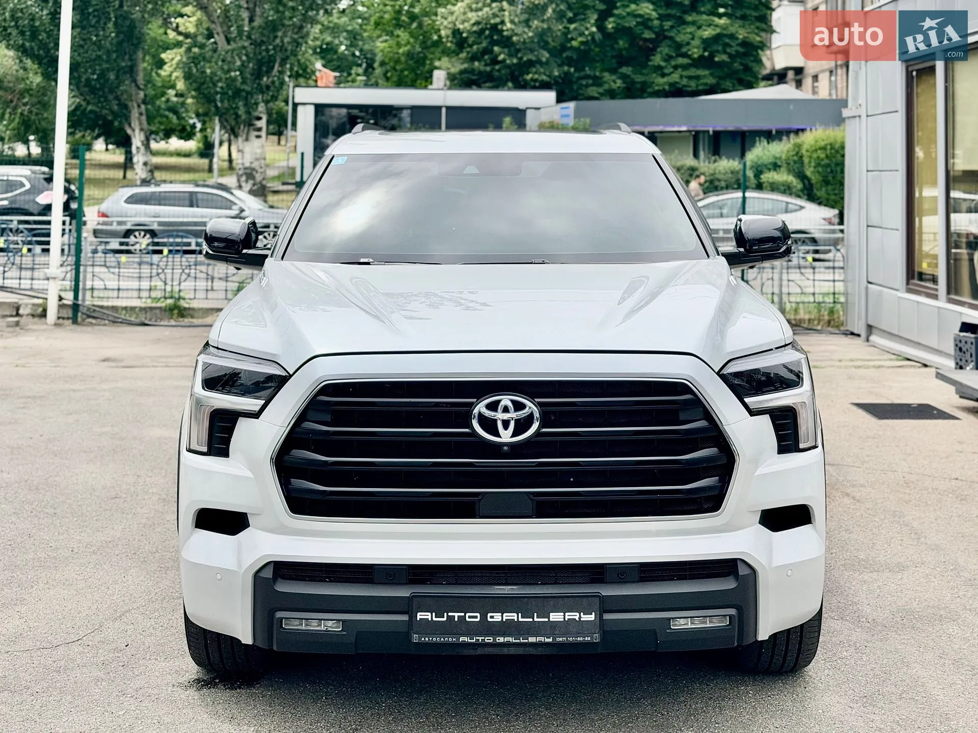 2023 Toyota Sequoia - мініатюра 9