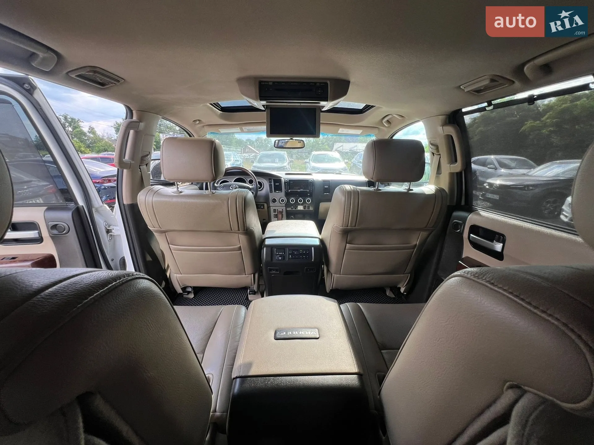2010 Toyota Sequoia - мініатюра 40