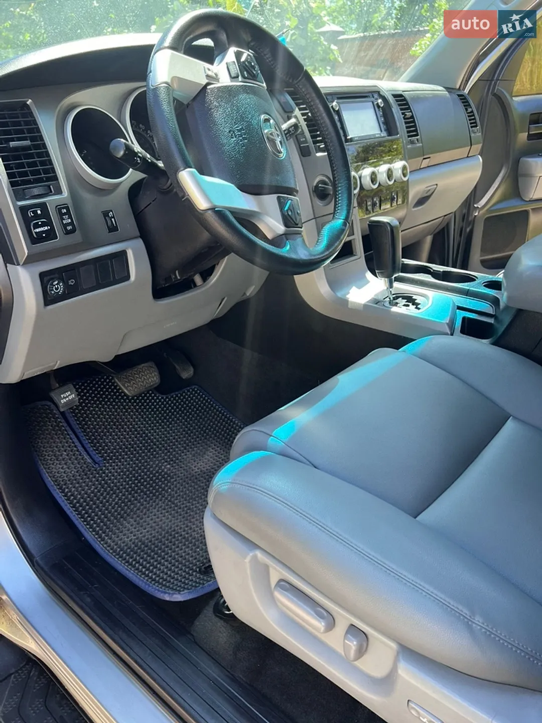 2016 Toyota Sequoia - мініатюра 5