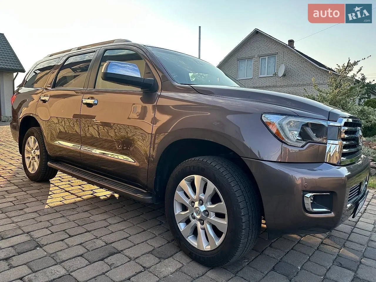 2019 Toyota Sequoia - мініатюра 5
