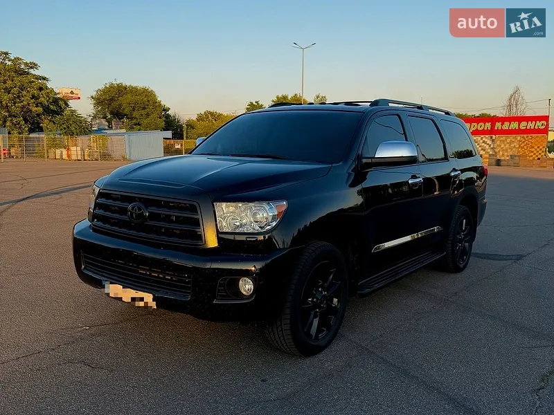 Toyota Sequoia