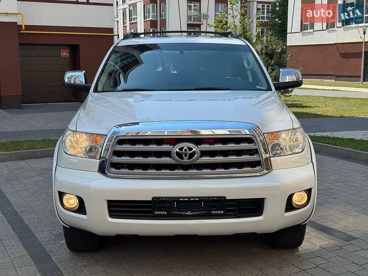 2013 Toyota Sequoia - мініатюра 6