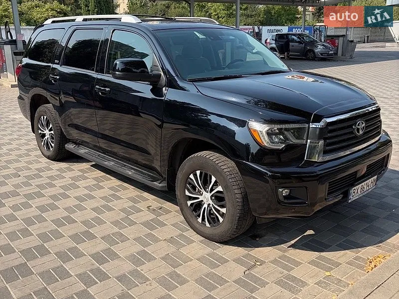 Toyota Sequoia 2018