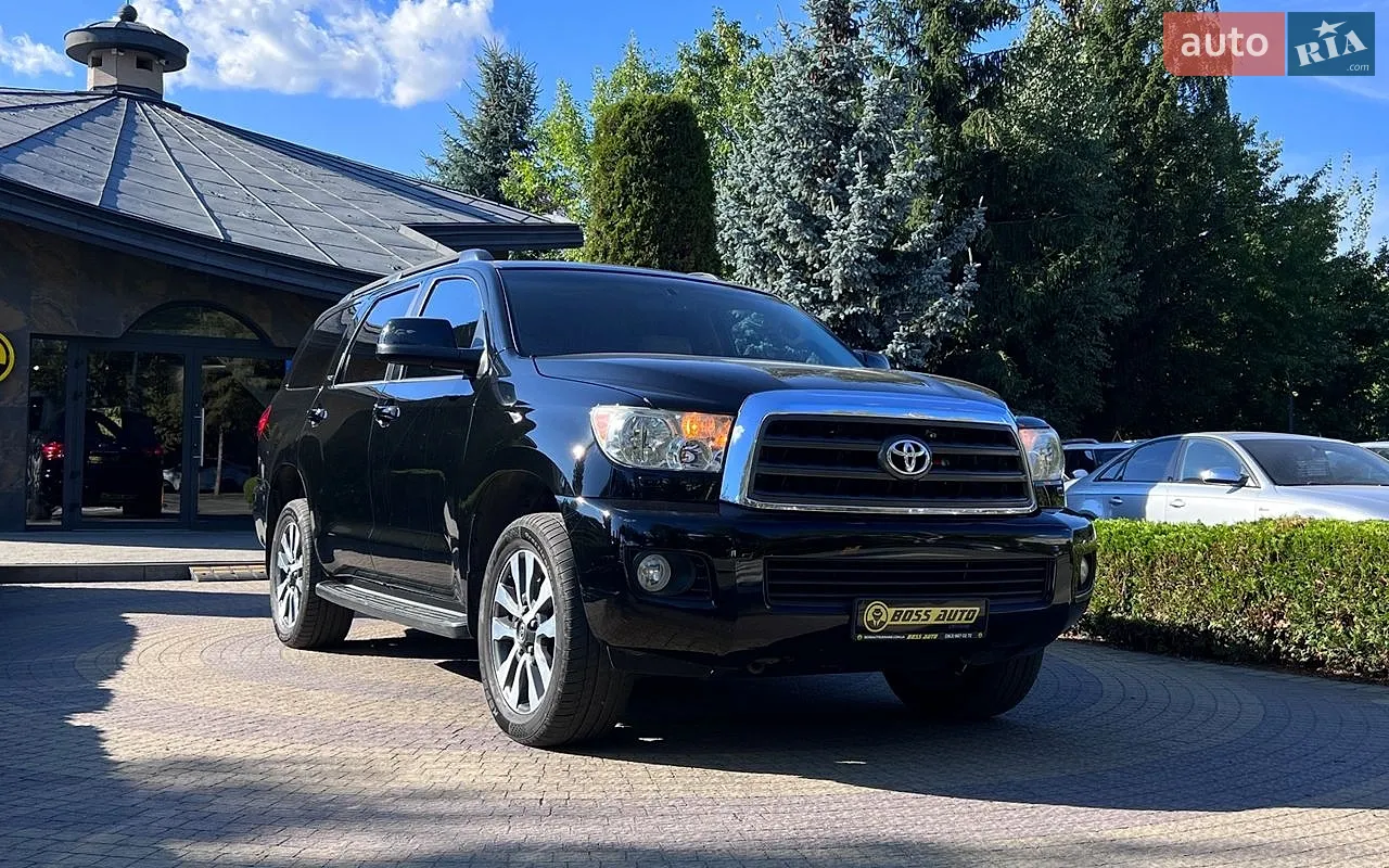 2012 Toyota Sequoia - фото 1