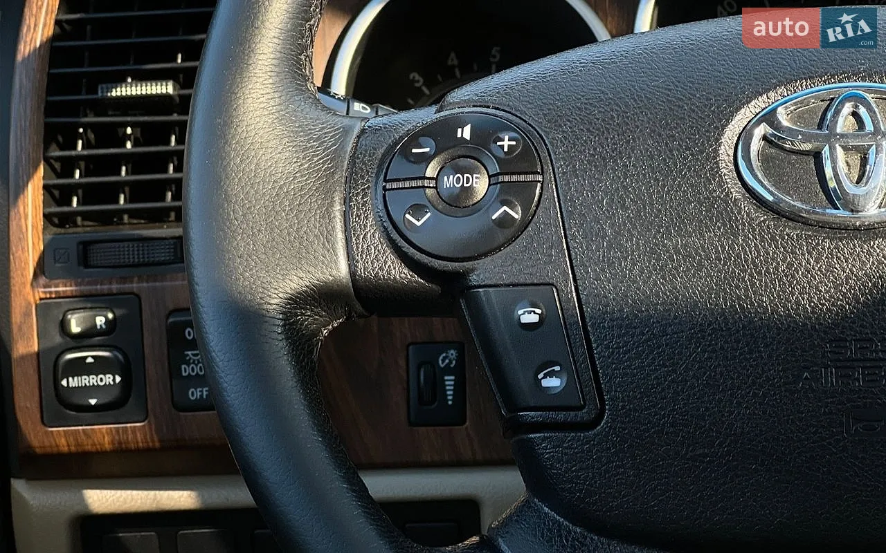 2012 Toyota Sequoia - мініатюра 11