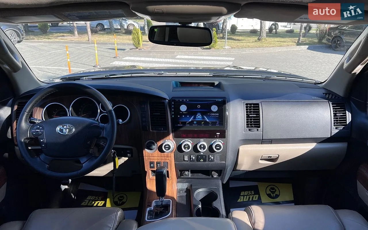 2012 Toyota Sequoia - мініатюра 13