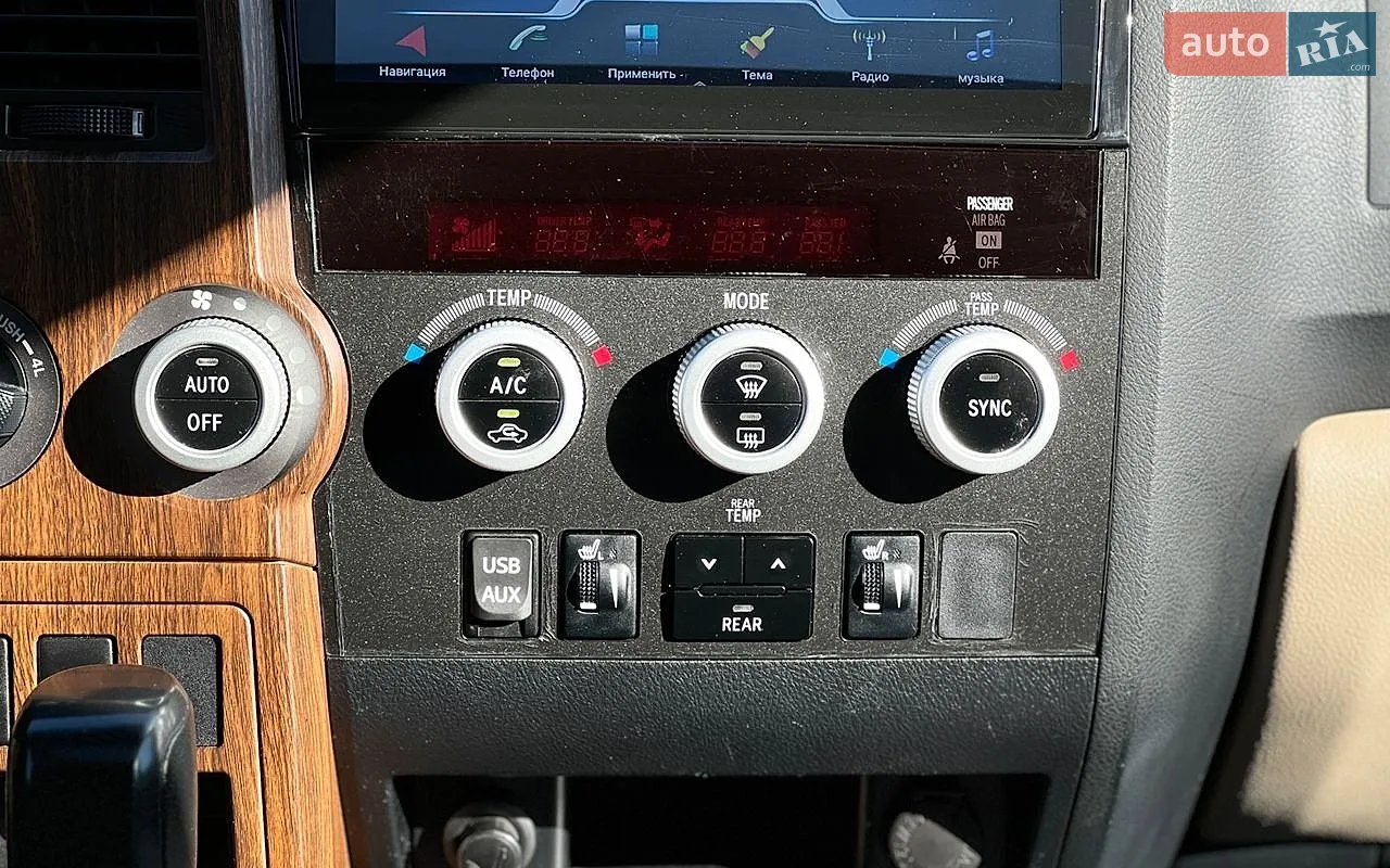 2012 Toyota Sequoia - мініатюра 18
