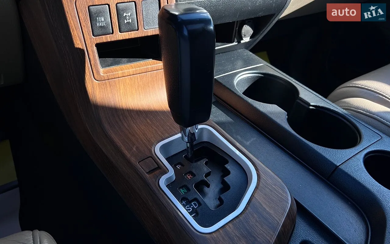 2012 Toyota Sequoia - мініатюра 21