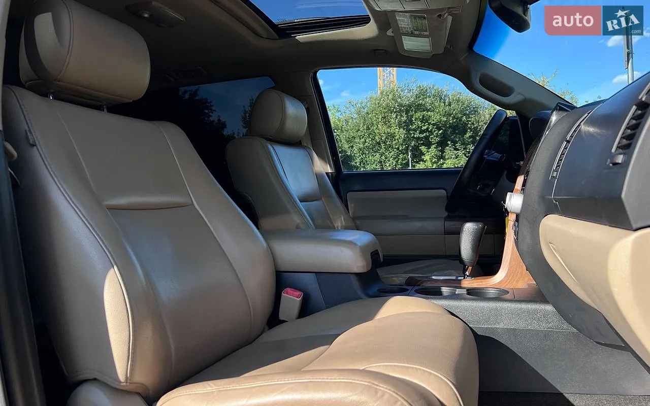 2012 Toyota Sequoia - мініатюра 25