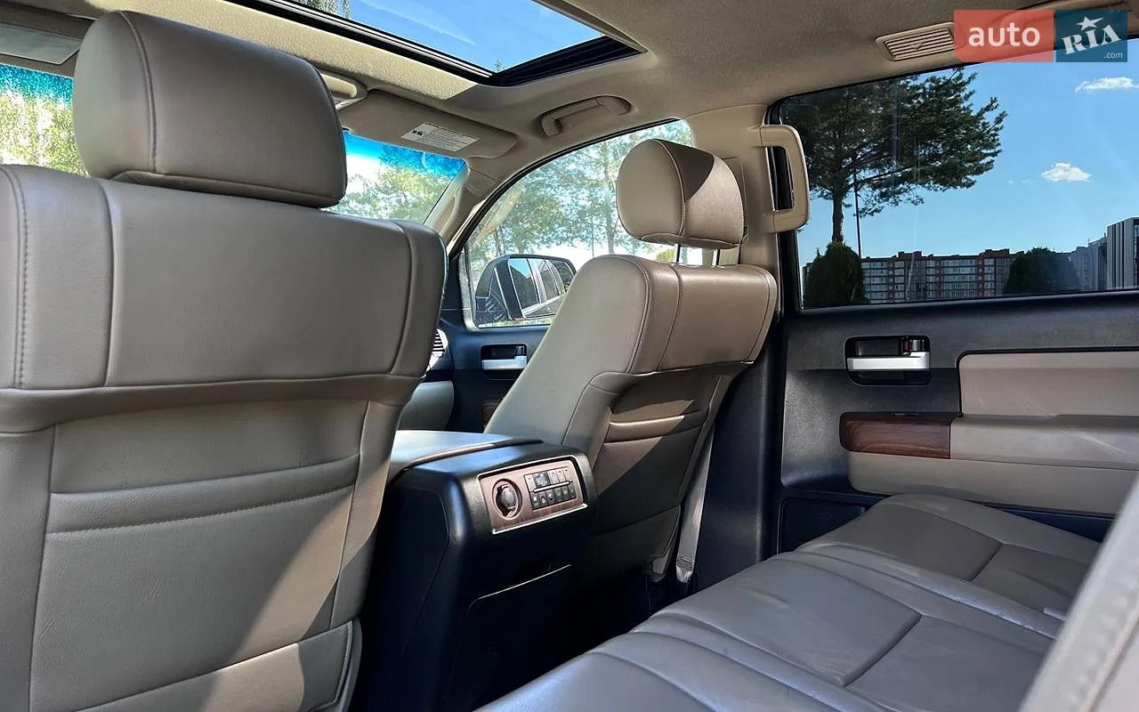 2012 Toyota Sequoia - мініатюра 28