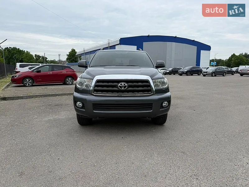 Toyota Sequoia