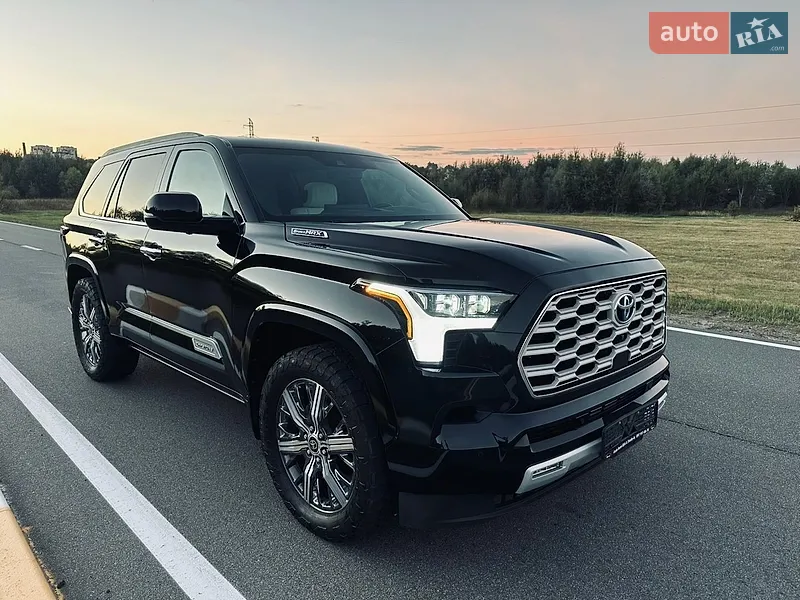 Toyota Sequoia 2023