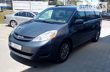 Минивэн Toyota Sienna 2007 в Ивано-Франковске