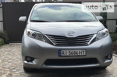 Минивэн Toyota Sienna 2012 в Киеве