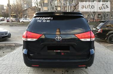 Минивэн Toyota Sienna 2012 в Одессе