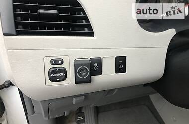 Минивэн Toyota Sienna 2012 в 