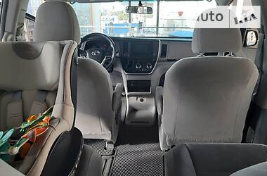 Минивэн Toyota Sienna 2016 в Харькове