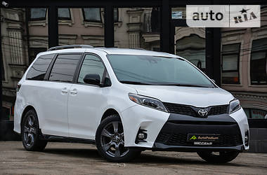 Toyota Sienna 2018