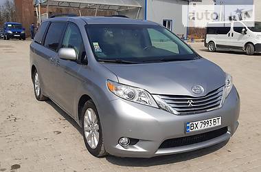 Toyota Sienna 2010